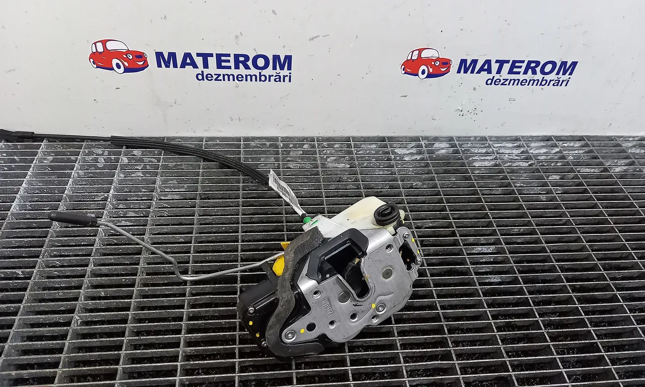 INCUIETOARE USA SPATE STANGA OPEL ASTRA J 2009-2016