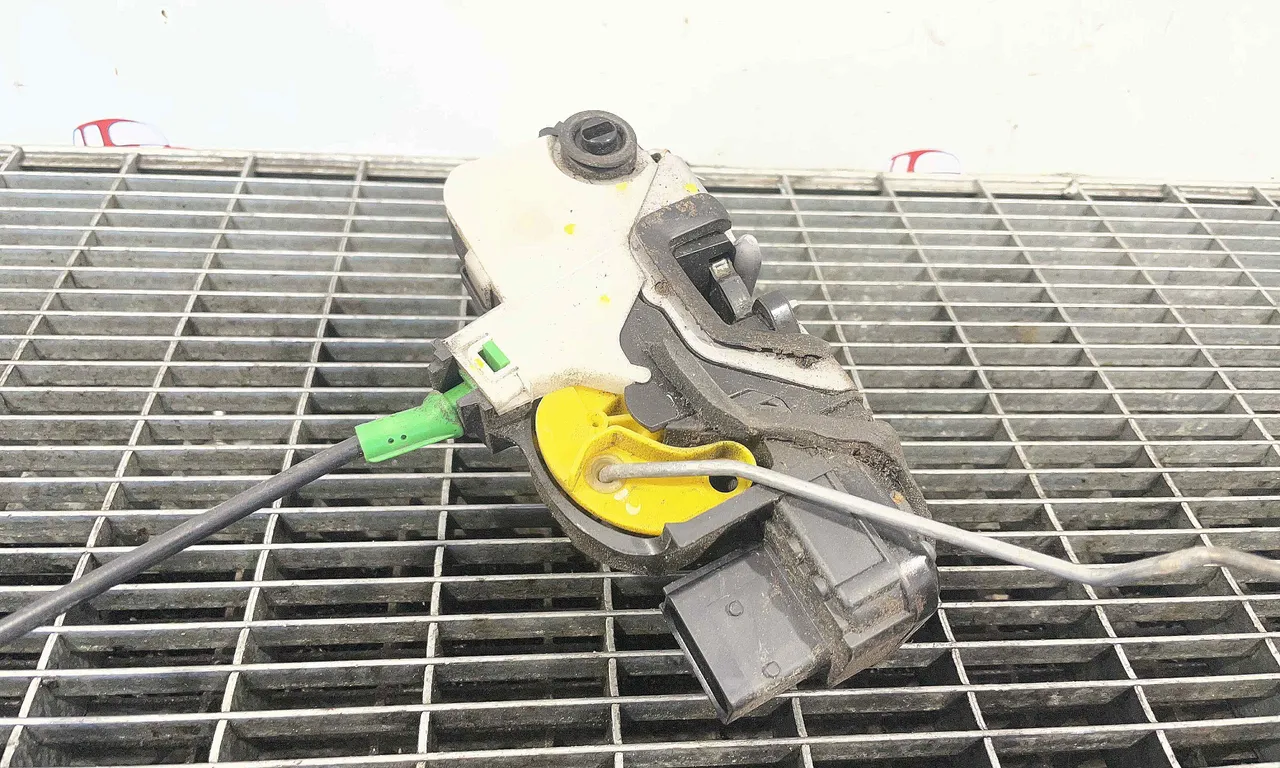 INCUIETOARE USA SPATE STANGA OPEL ASTRA J 2009-2016