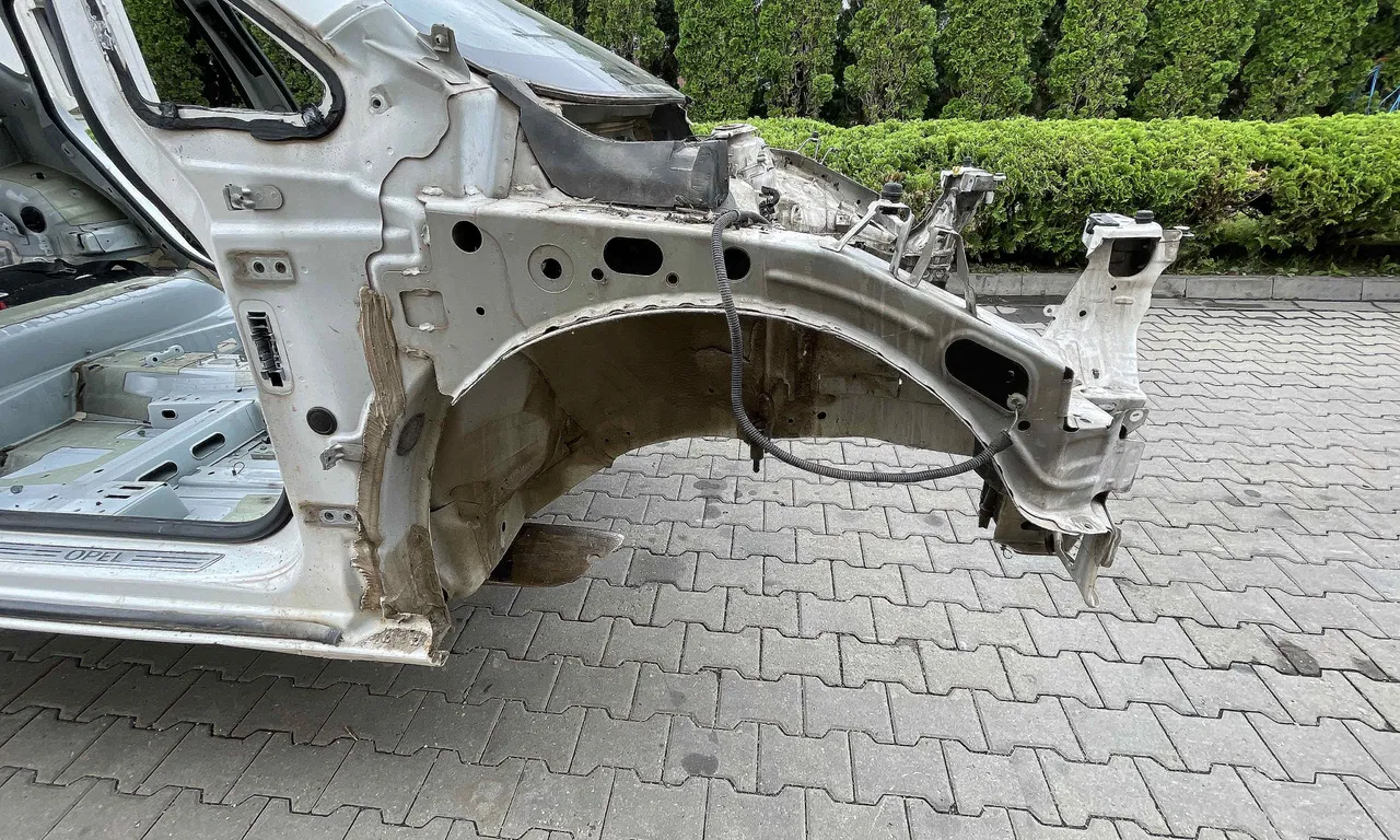 LONJERON DREAPTA OPEL ASTRA J 2009-2016