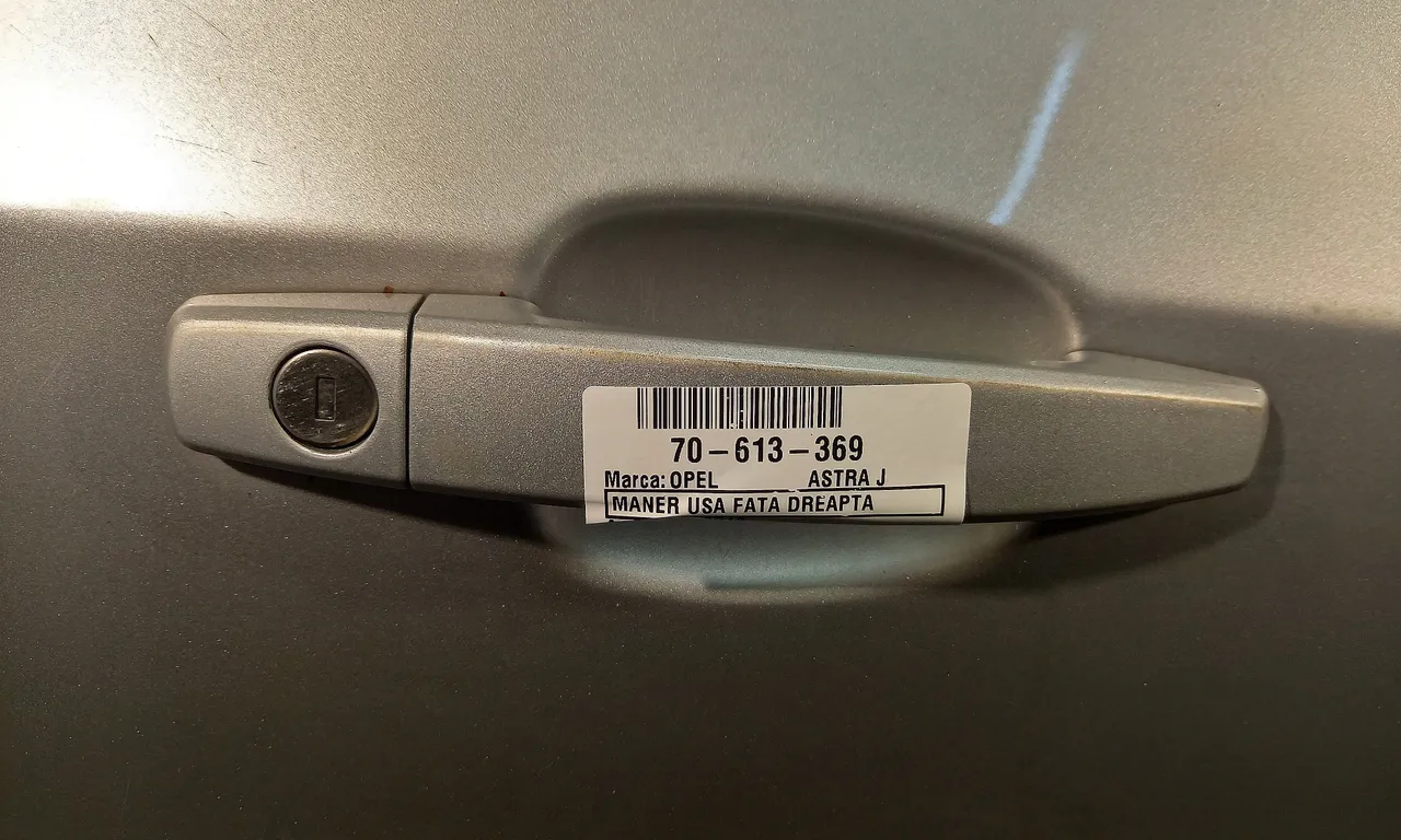 MANER USA FATA DREAPTA OPEL ASTRA J 2009-2016