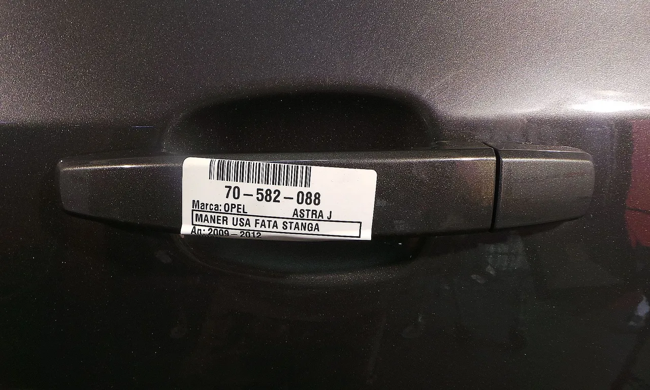 MANER USA FATA STANGA OPEL ASTRA J 2009-2016
