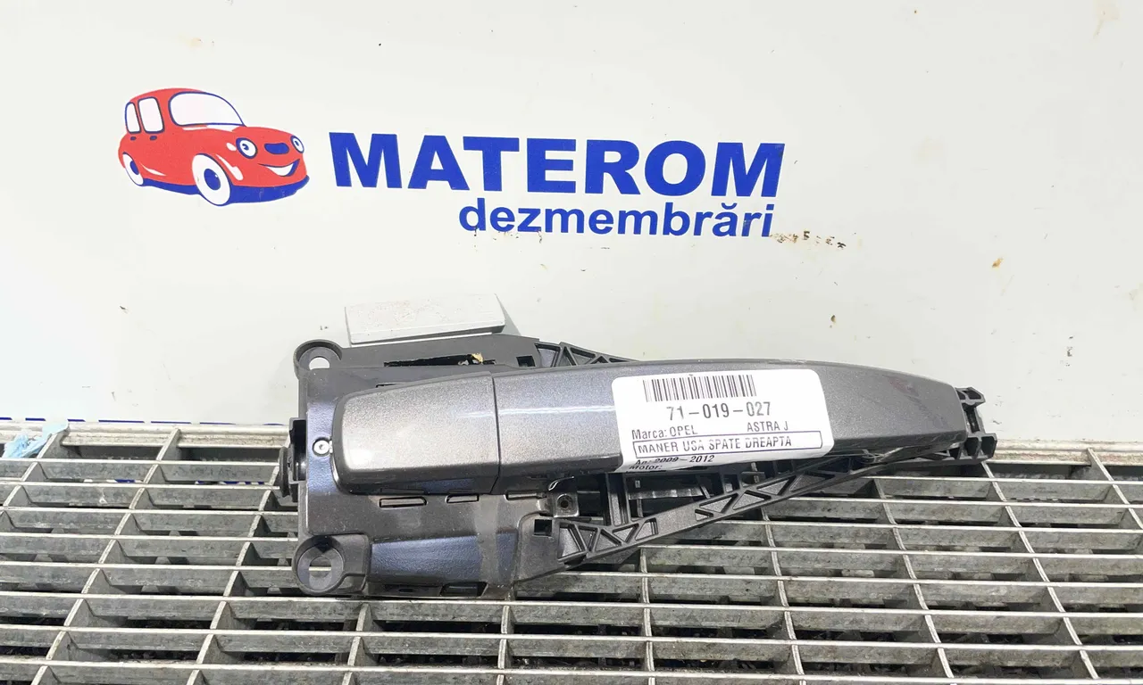 MANER USA SPATE DREAPTA OPEL ASTRA J 2009-2016