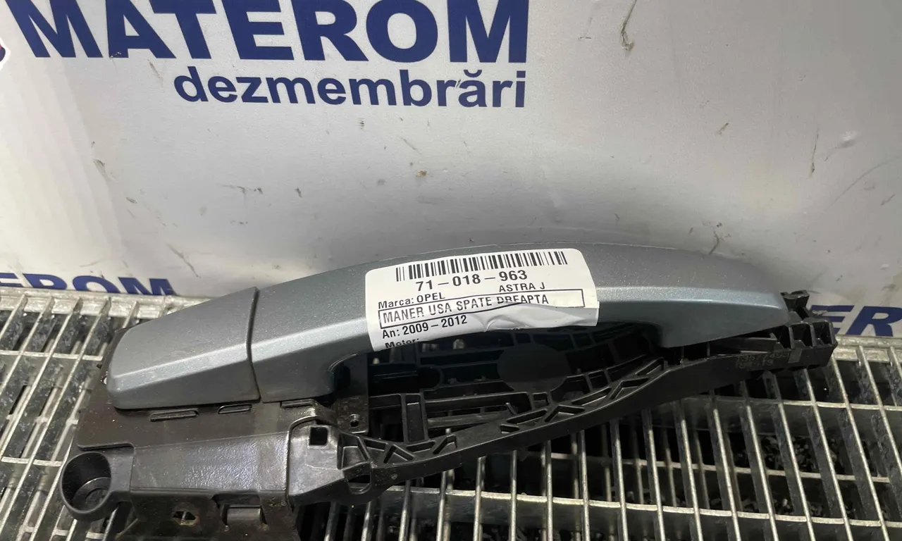 MANER USA SPATE DREAPTA OPEL ASTRA J 2009-2016