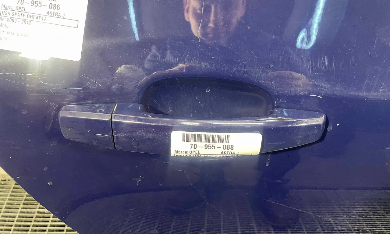 MANER USA SPATE DREAPTA OPEL ASTRA J 2009-2016