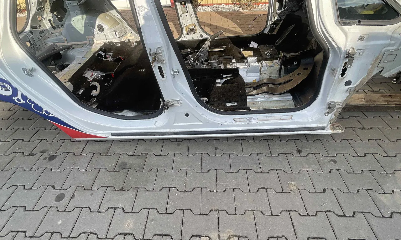 PRAG DREAPTA OPEL ASTRA J 2009-2016