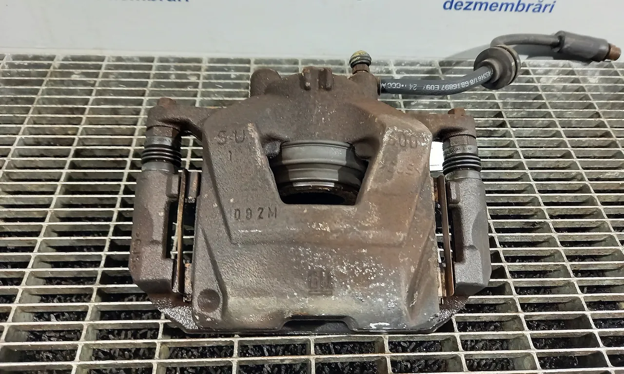 ETRIER FATA STANGA OPEL ASTRA J 2009-2016
