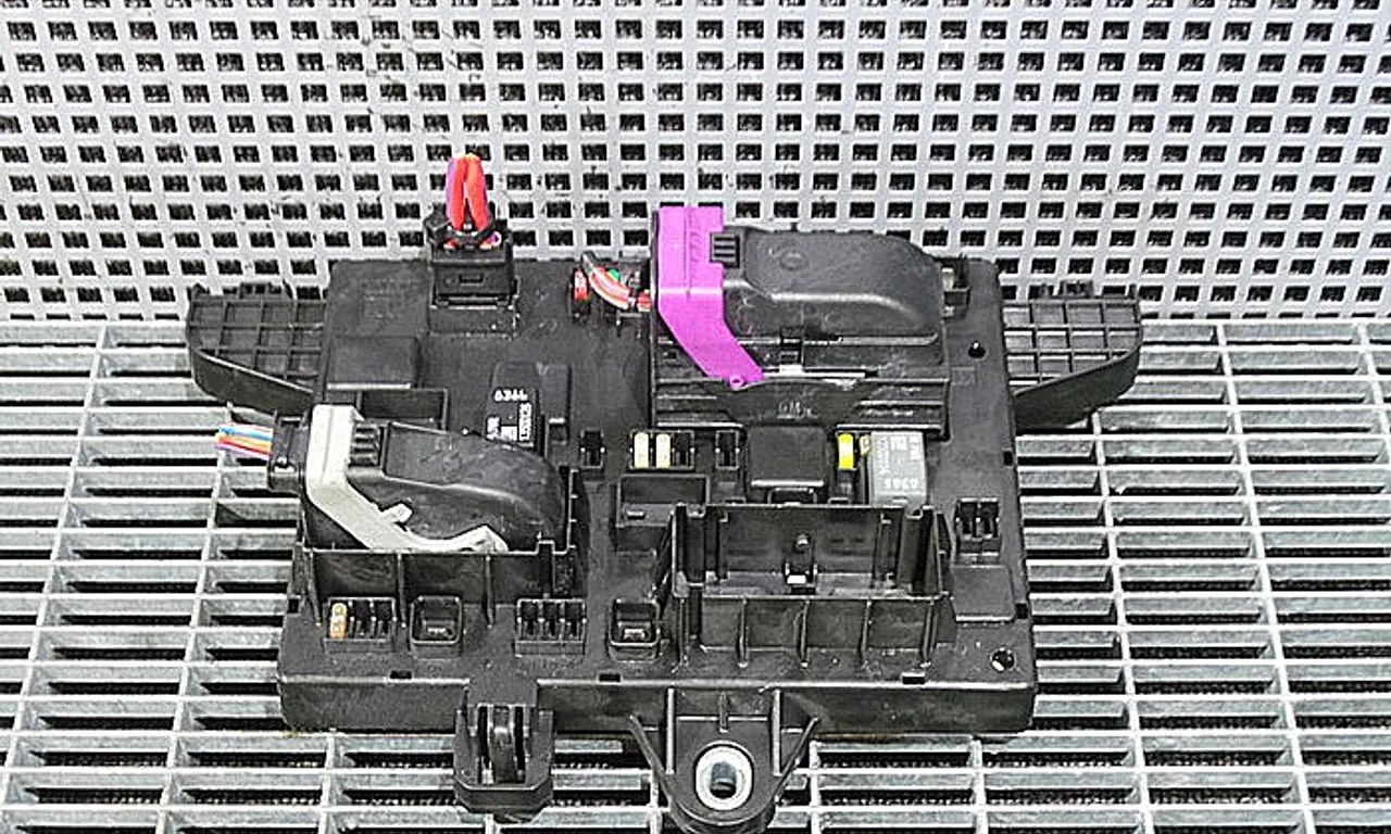 MODUL CONFORT OPEL ASTRA J 2009-2016