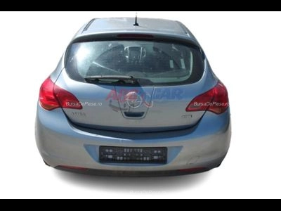 Punte spate OPEL ASTRA J 2009-2015, vedere frontata