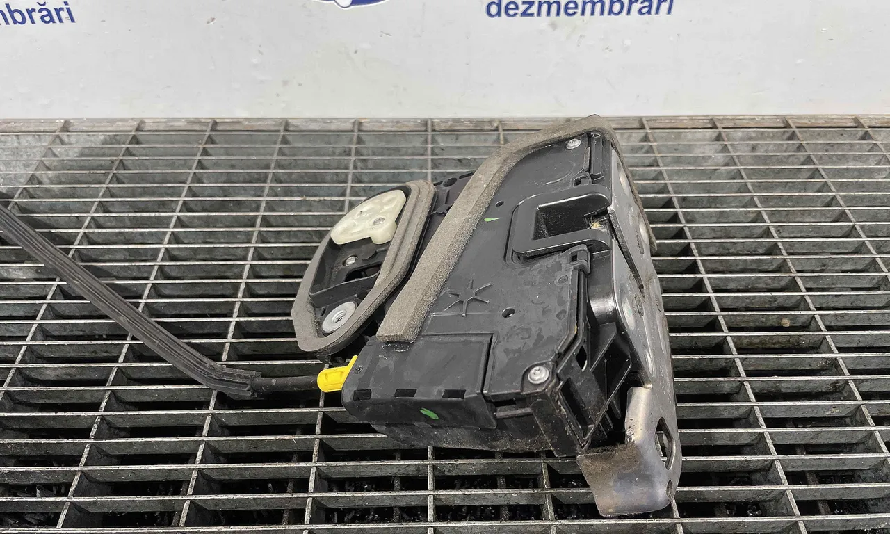 INCUIETOARE USA FATA DREAPTA OPEL ASTRA K 2015-2022