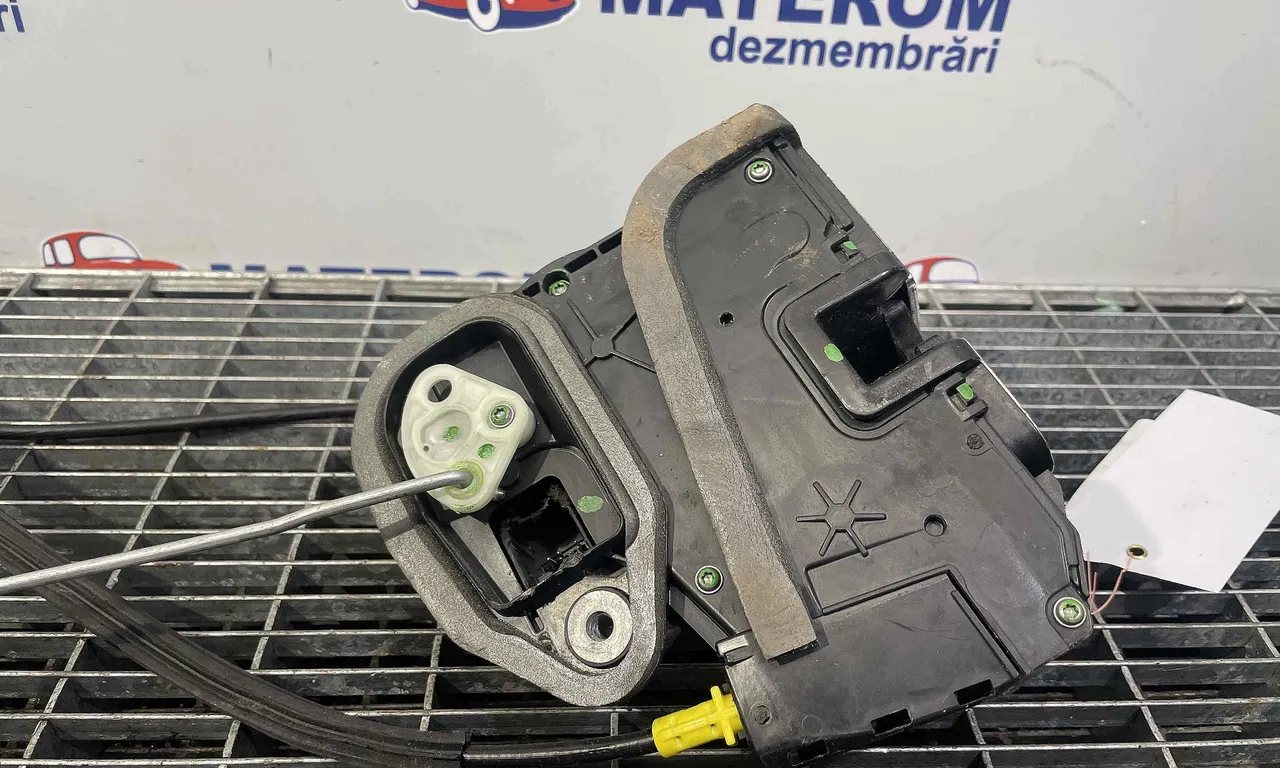 INCUIETOARE USA FATA DREAPTA OPEL ASTRA K 2015-2022
