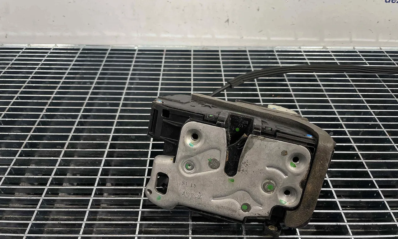 INCUIETOARE USA FATA DREAPTA OPEL ASTRA K 2015-2022