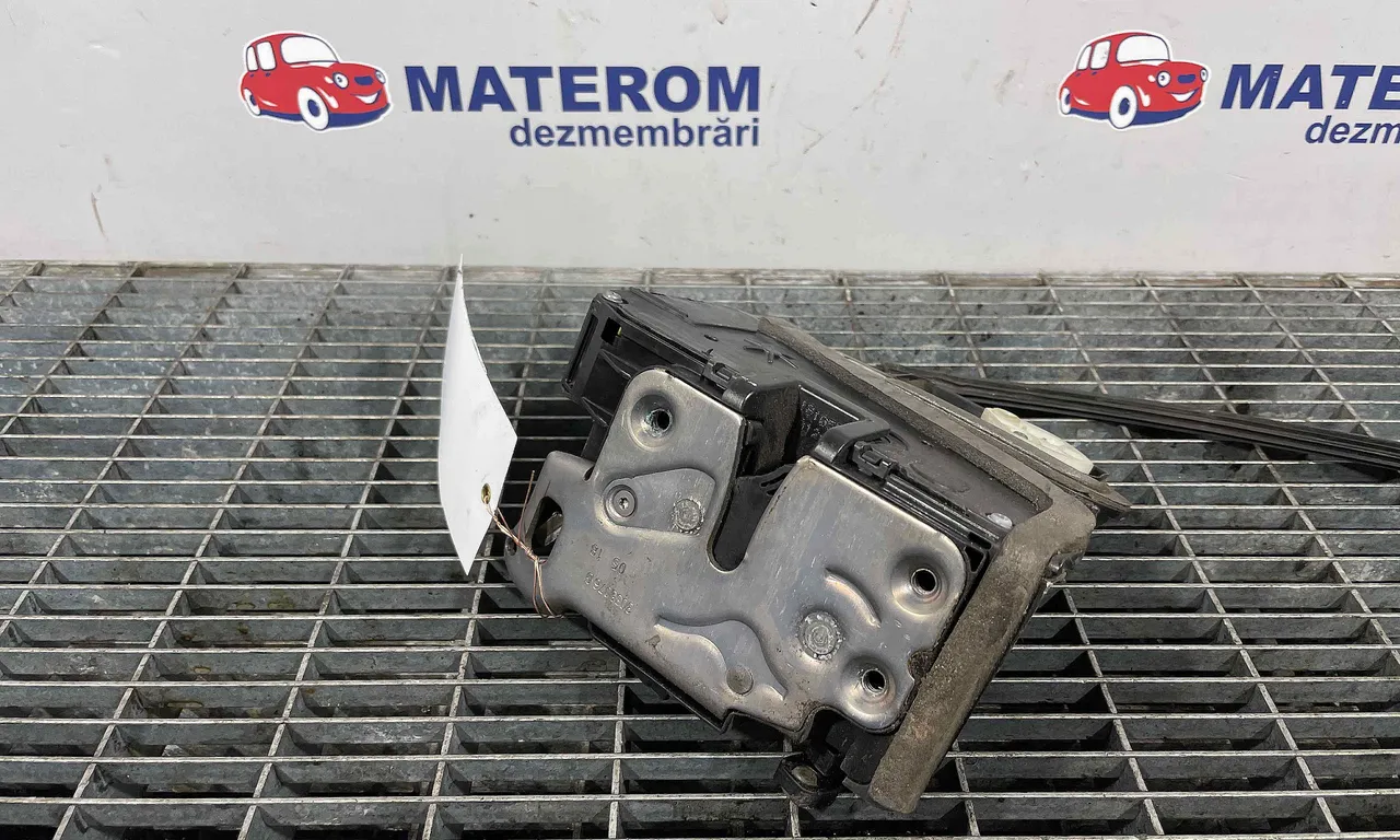 INCUIETOARE USA FATA DREAPTA OPEL ASTRA K 2015-2022