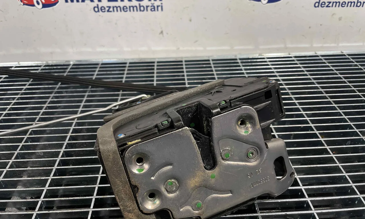 INCUIETOARE USA FATA STANGA OPEL ASTRA K 2015-2022