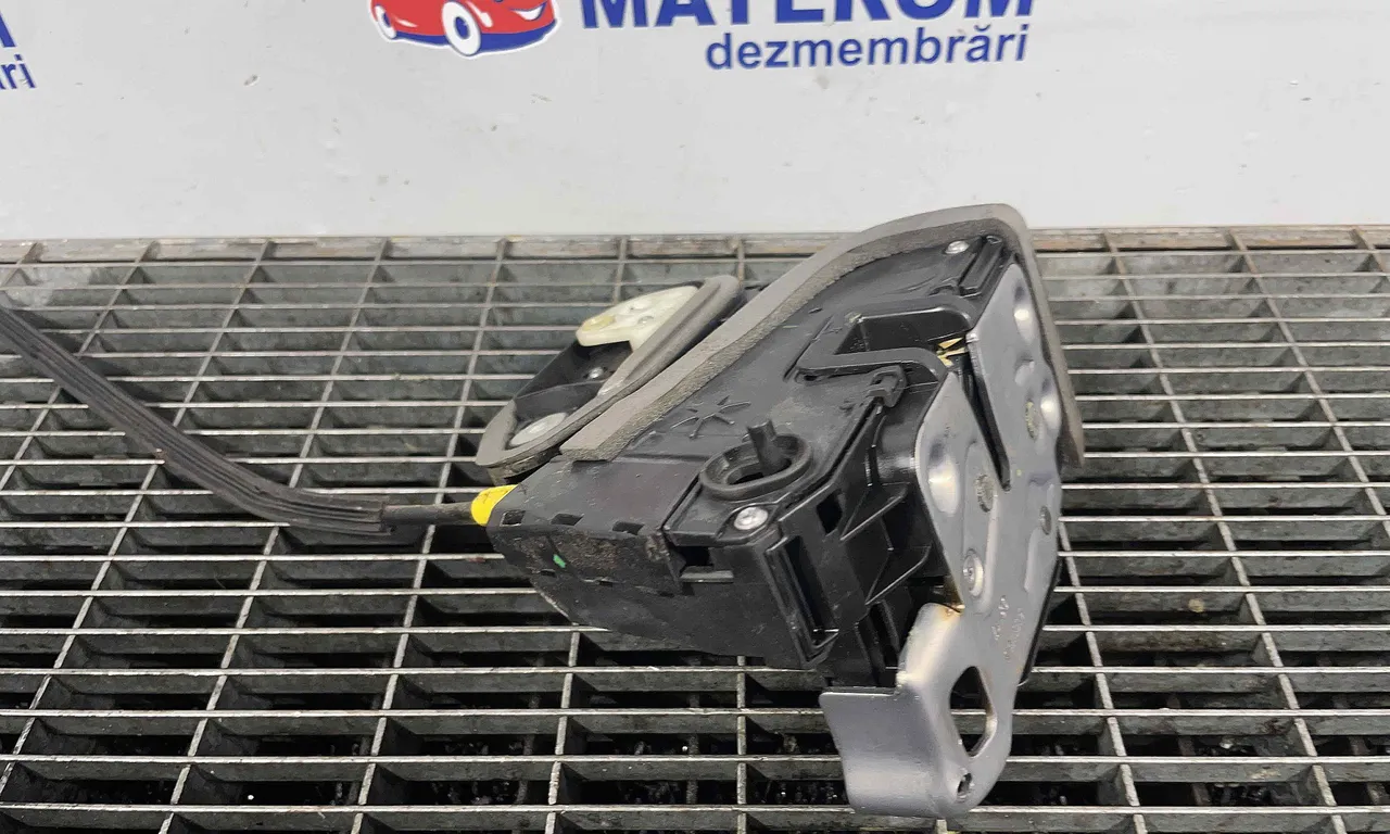 INCUIETOARE USA SPATE DREAPTA OPEL ASTRA K 2015-2022