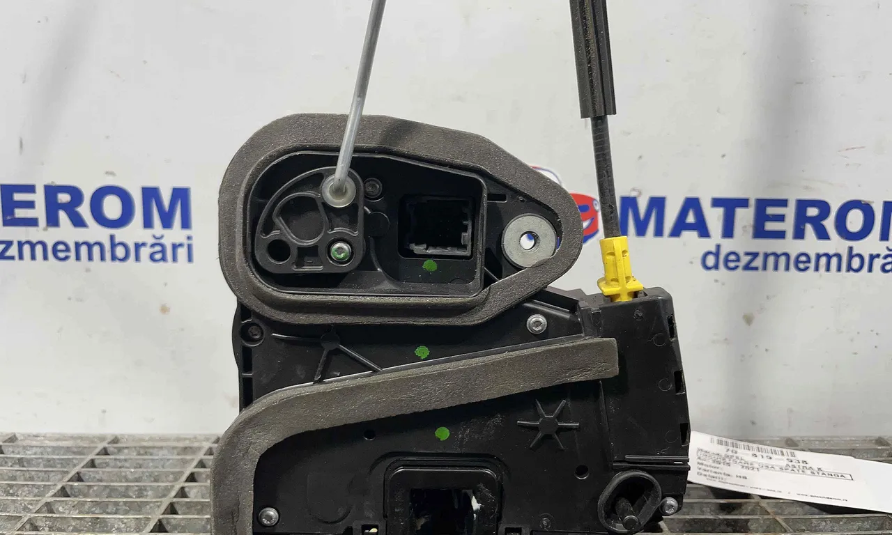 INCUIETOARE USA SPATE STANGA OPEL ASTRA K 2015-2022