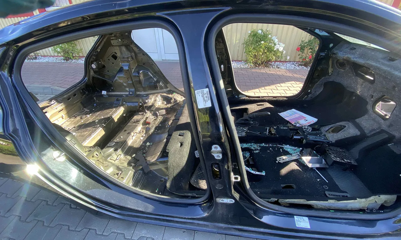 STALP MIJLOC DREAPTA OPEL ASTRA K 2015-2022