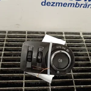 INTRERUPATOR LUMINI