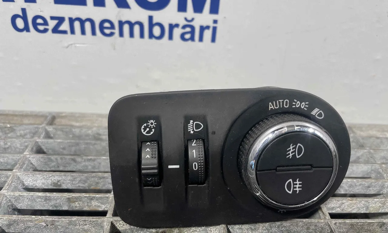 INTRERUPATOR LUMINI OPEL ASTRA K 2015-2022