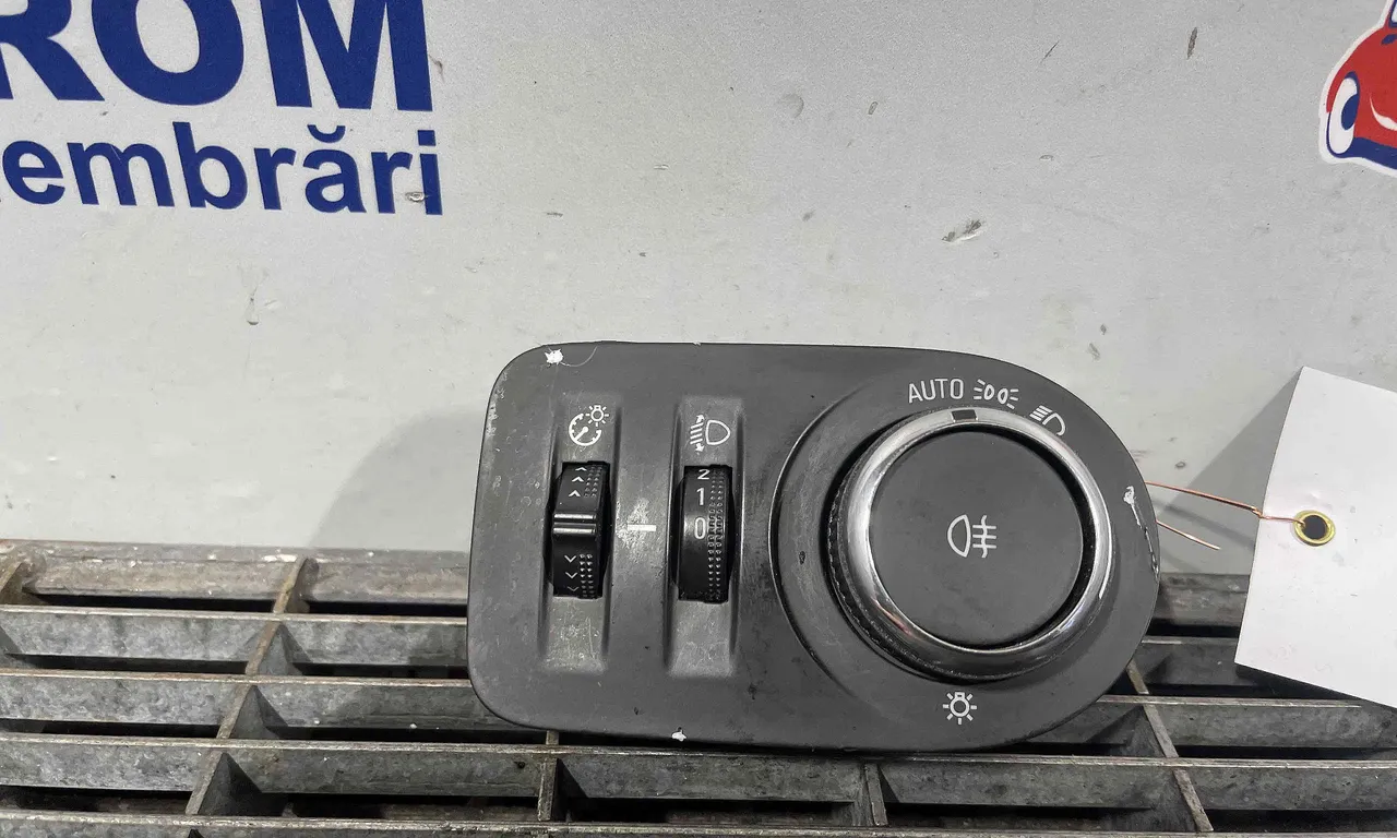 INTRERUPATOR LUMINI OPEL ASTRA K 2015-2022