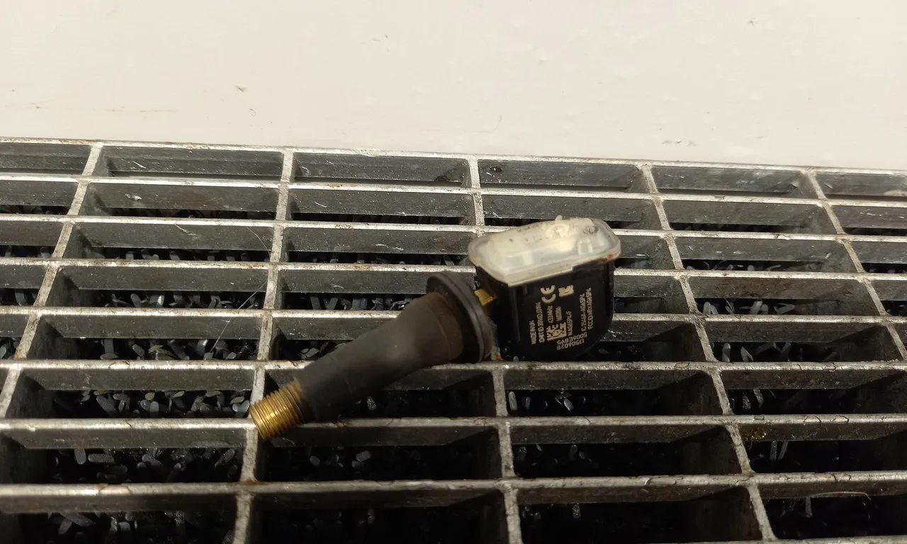 SENZOR PRESIUNE ROTI OPEL ASTRA K 2015-2022