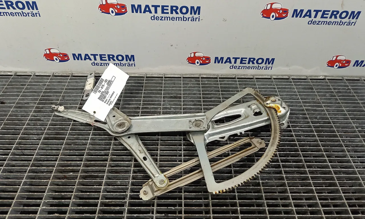 MACARA USA FATA DREAPTA OPEL COMBO 2001-2012