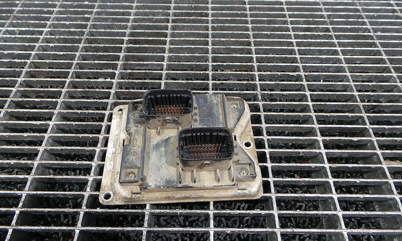 CALCULATOR MOTOR OPEL CORSA B 1993-2009