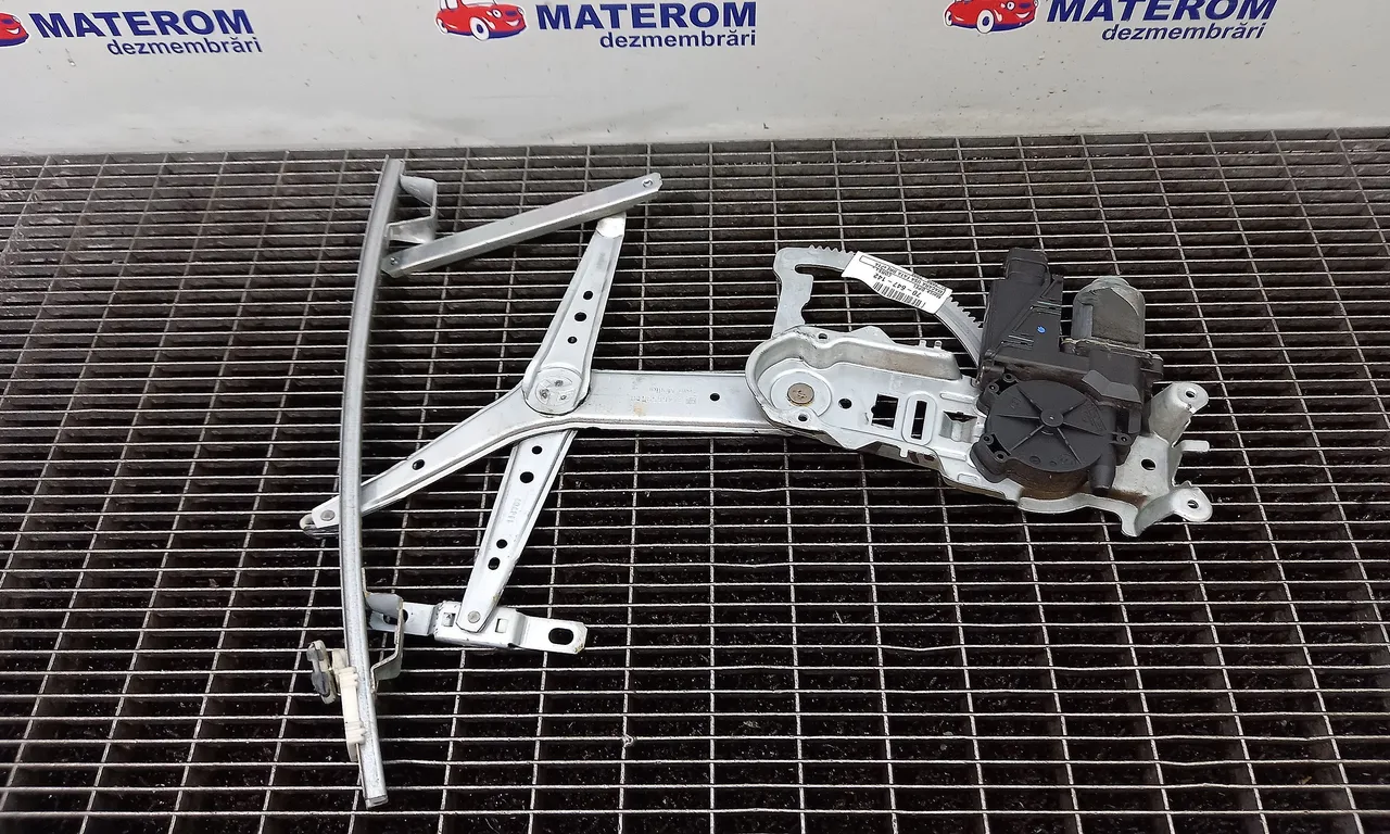 MACARA USA FATA DREAPTA OPEL CORSA C 2000-2009