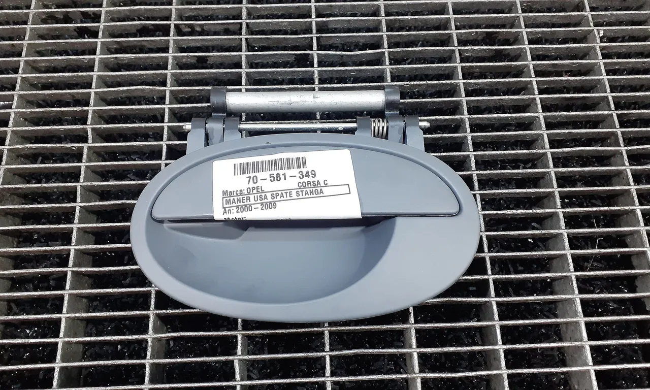 MANER USA SPATE STANGA OPEL CORSA C 2000-2009