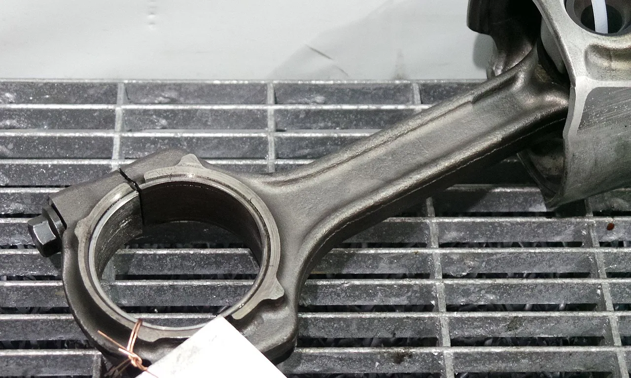 BIELA MOTOR OPEL CORSA C 2000-2009
