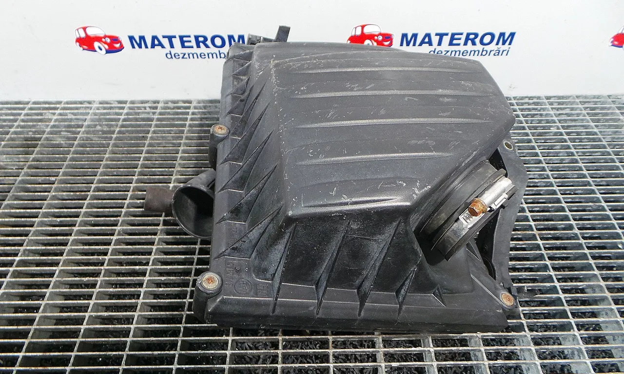 CARCASA FILTRU AER OPEL CORSA C 2000-2009