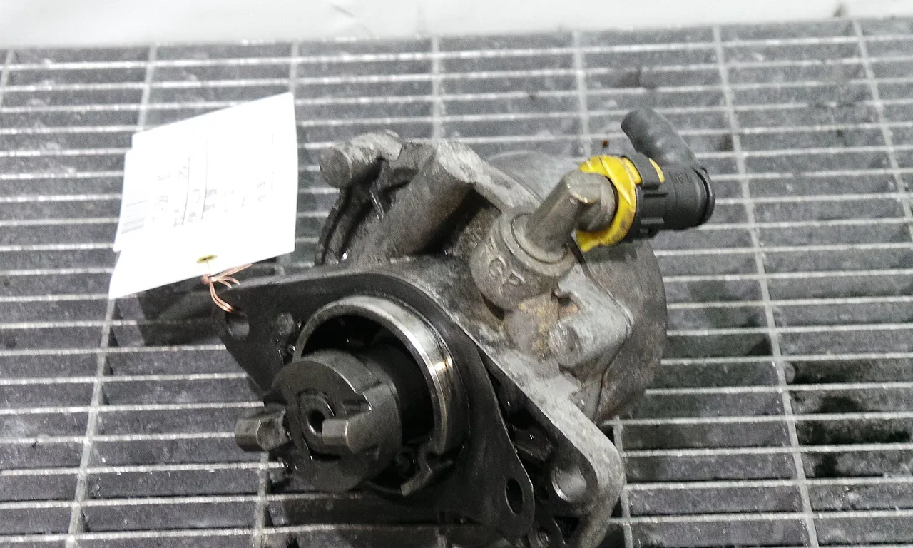 POMPA VACUUM OPEL CORSA C 2000-2009
