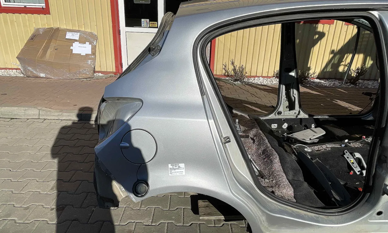 ARIPA SPATE DREAPTA OPEL CORSA D 2006-2015