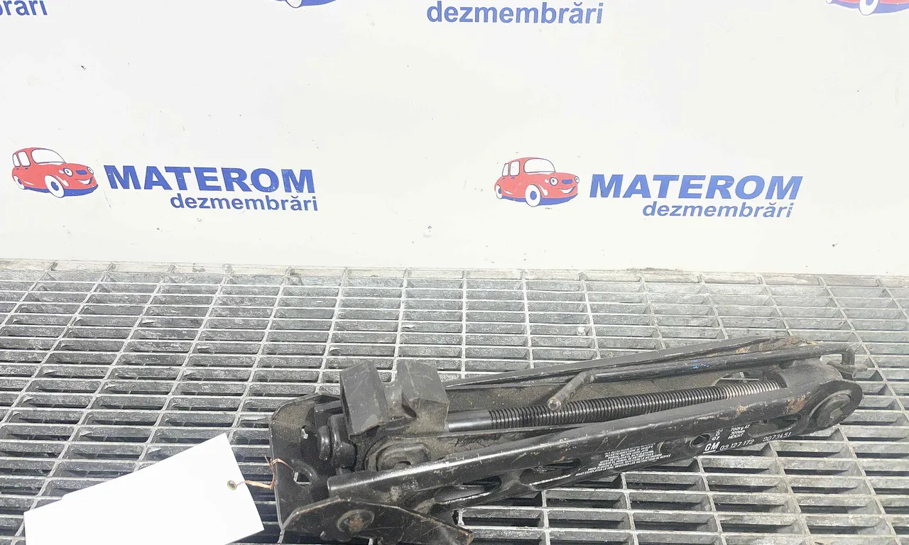 CRIC AUTO OPEL CORSA D 2006-2015