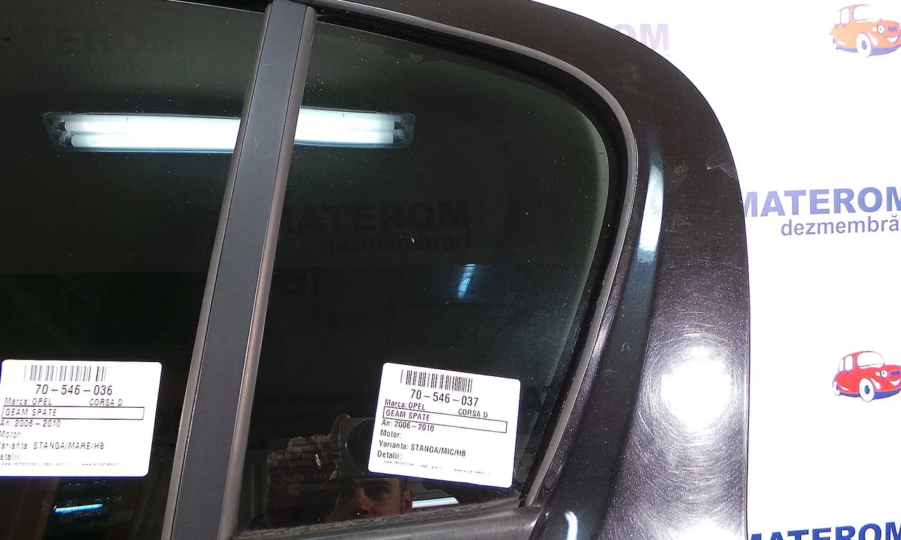 GEAM SPATE MIC STANGA OPEL CORSA D 2006-2015