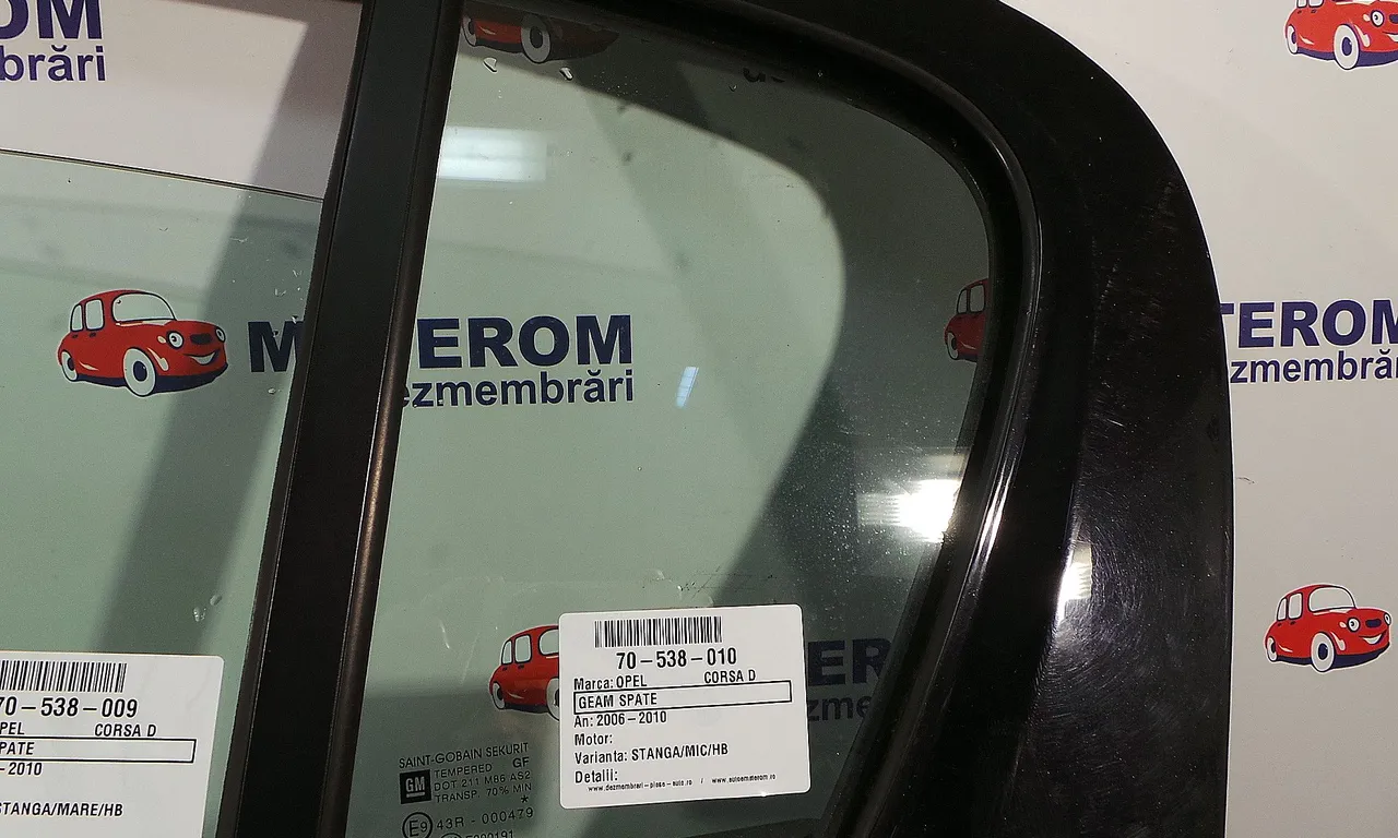 GEAM SPATE MIC STANGA OPEL CORSA D 2006-2015