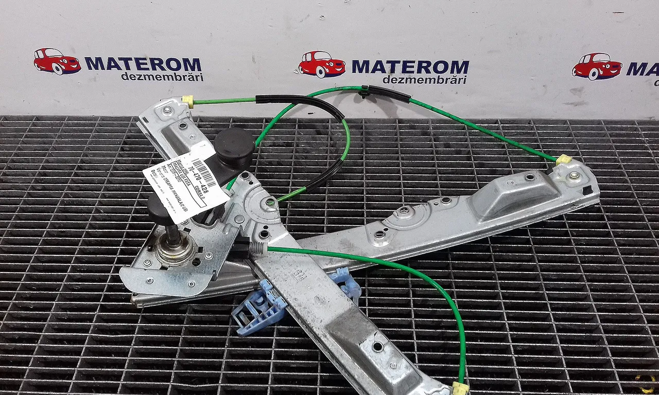 MACARA USA FATA DREAPTA OPEL CORSA D 2006-2015