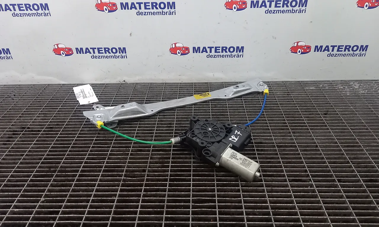 MACARA USA FATA DREAPTA OPEL CORSA D 2006-2015