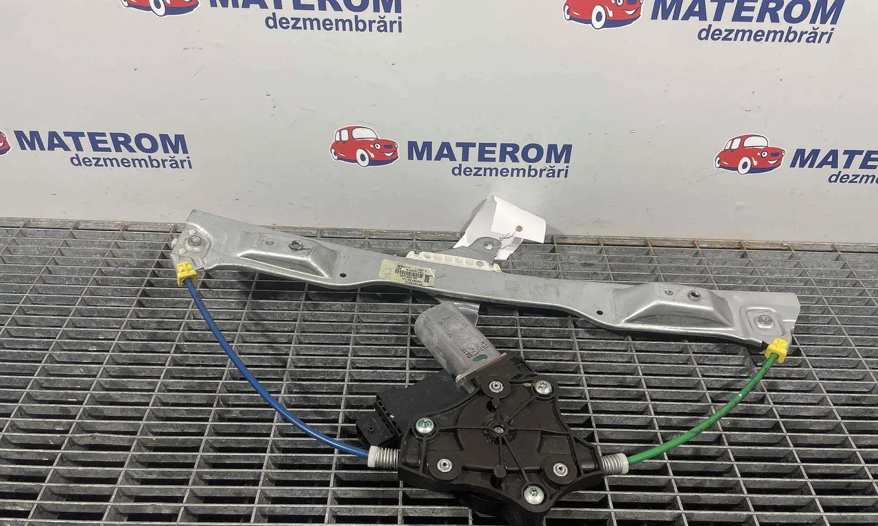 MACARA USA FATA STANGA OPEL CORSA D 2006-2015