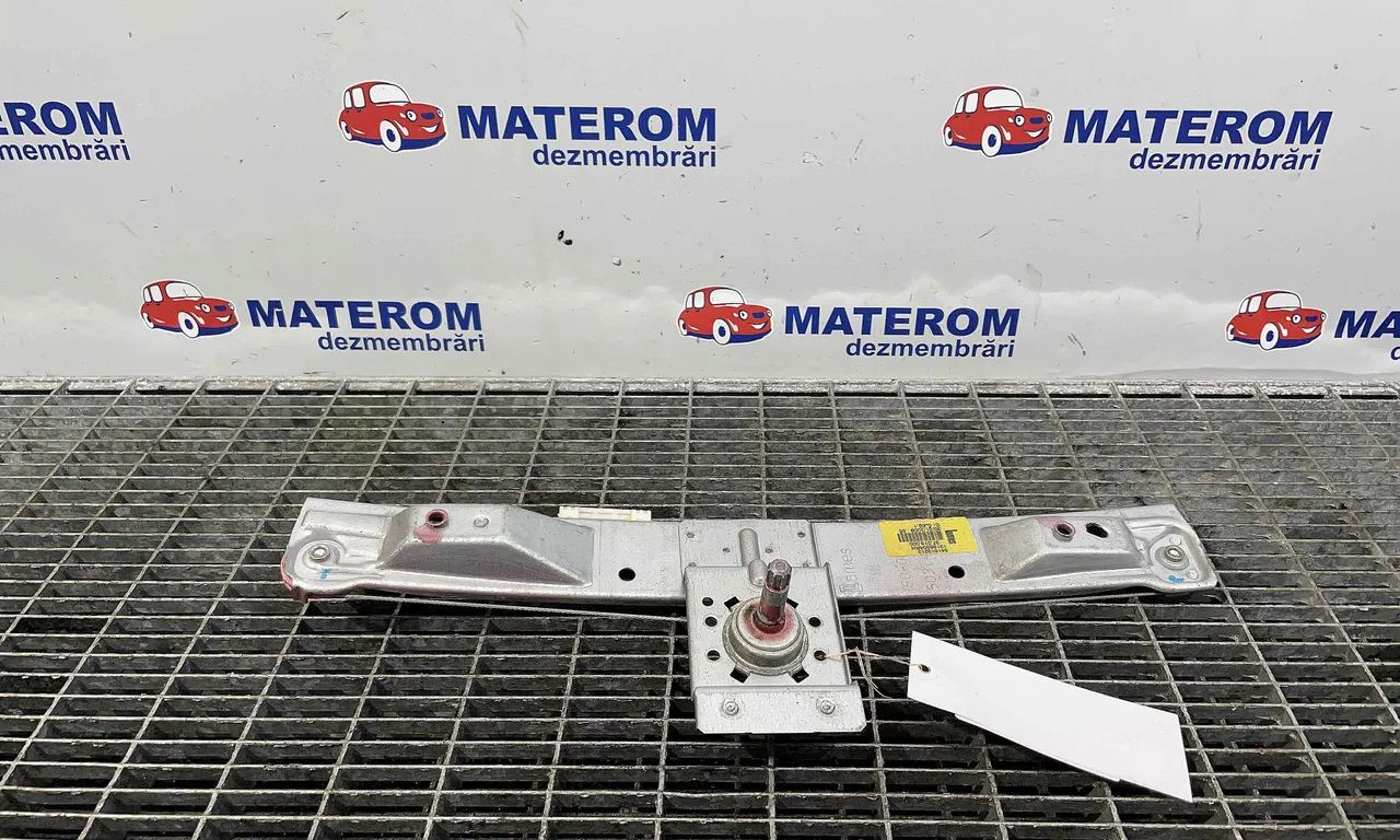 MACARA USA SPATE DREAPTA OPEL CORSA D 2006-2015