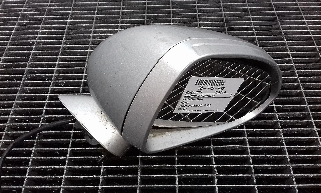 OGLINDA EXTERIOARA DREAPTA OPEL CORSA D 2006-2015
