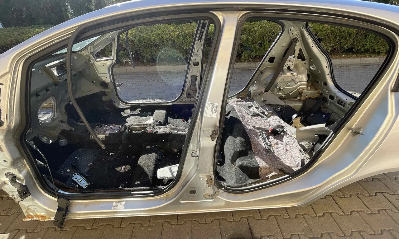 STALP MIJLOC STANGA OPEL CORSA D 2006-2015