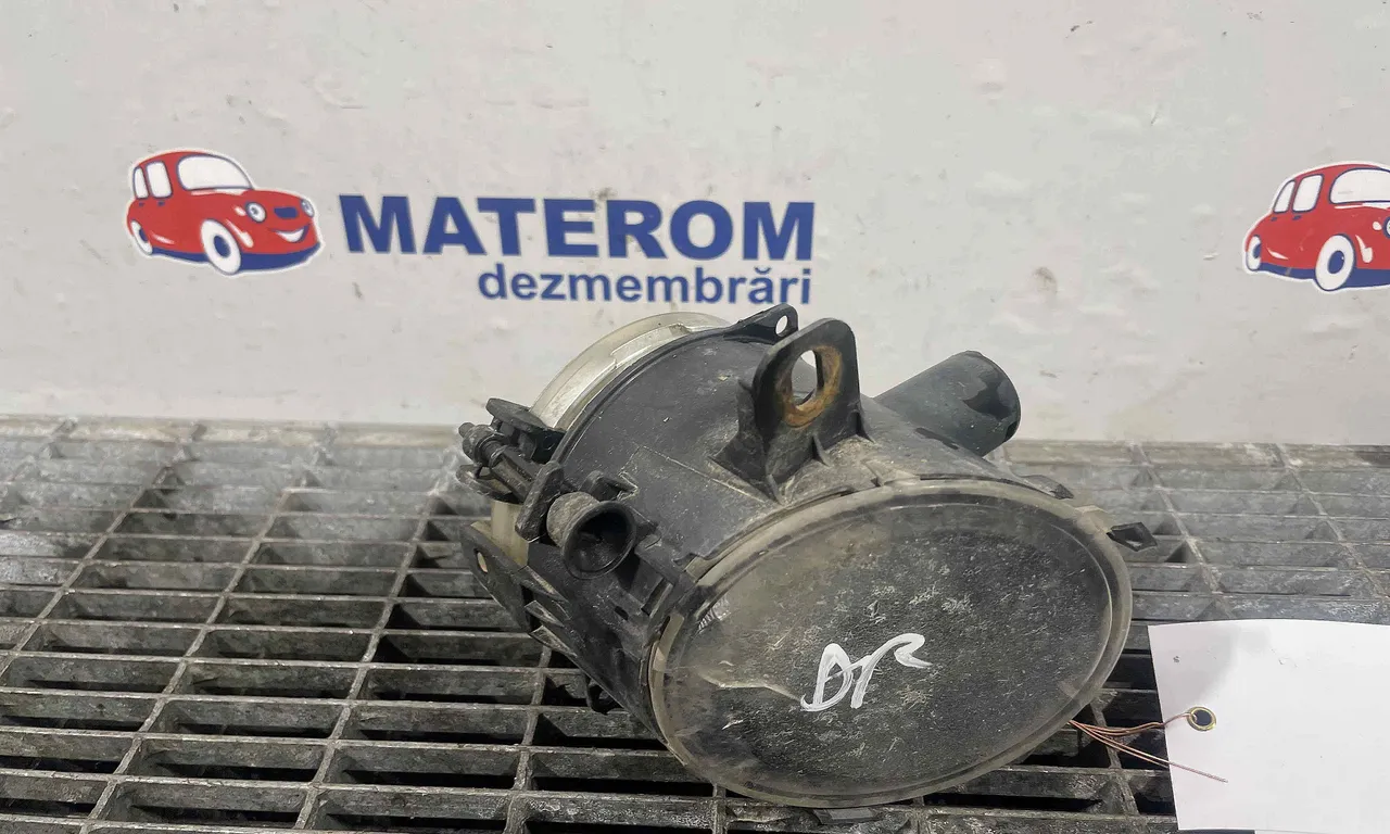 HALOGEN DREAPTA OPEL CORSA D 2006-2015