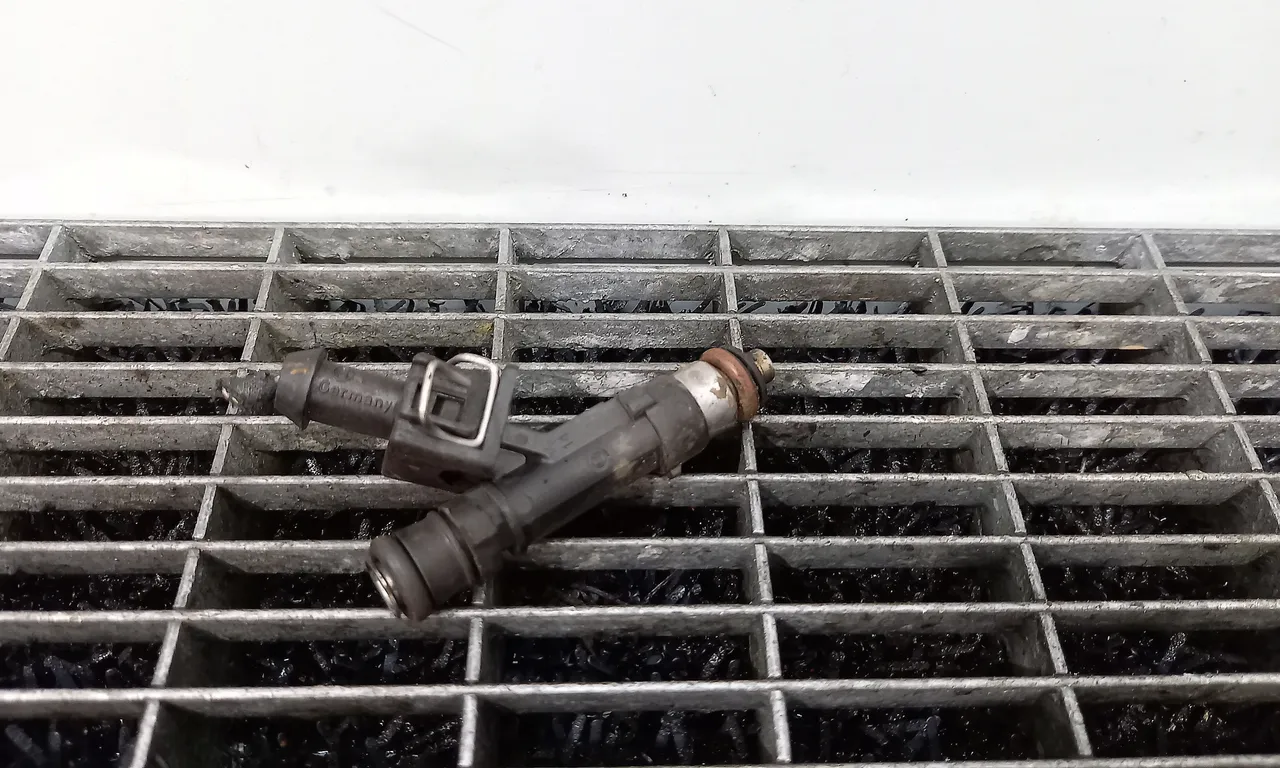 INJECTOR OPEL CORSA D 2006-2015