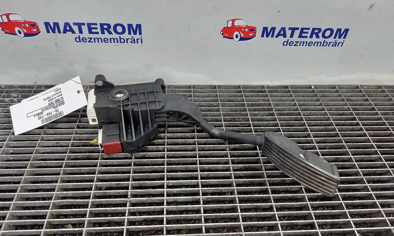 PEDALA ACCELERATIE OPEL CORSA D 2006-2015
