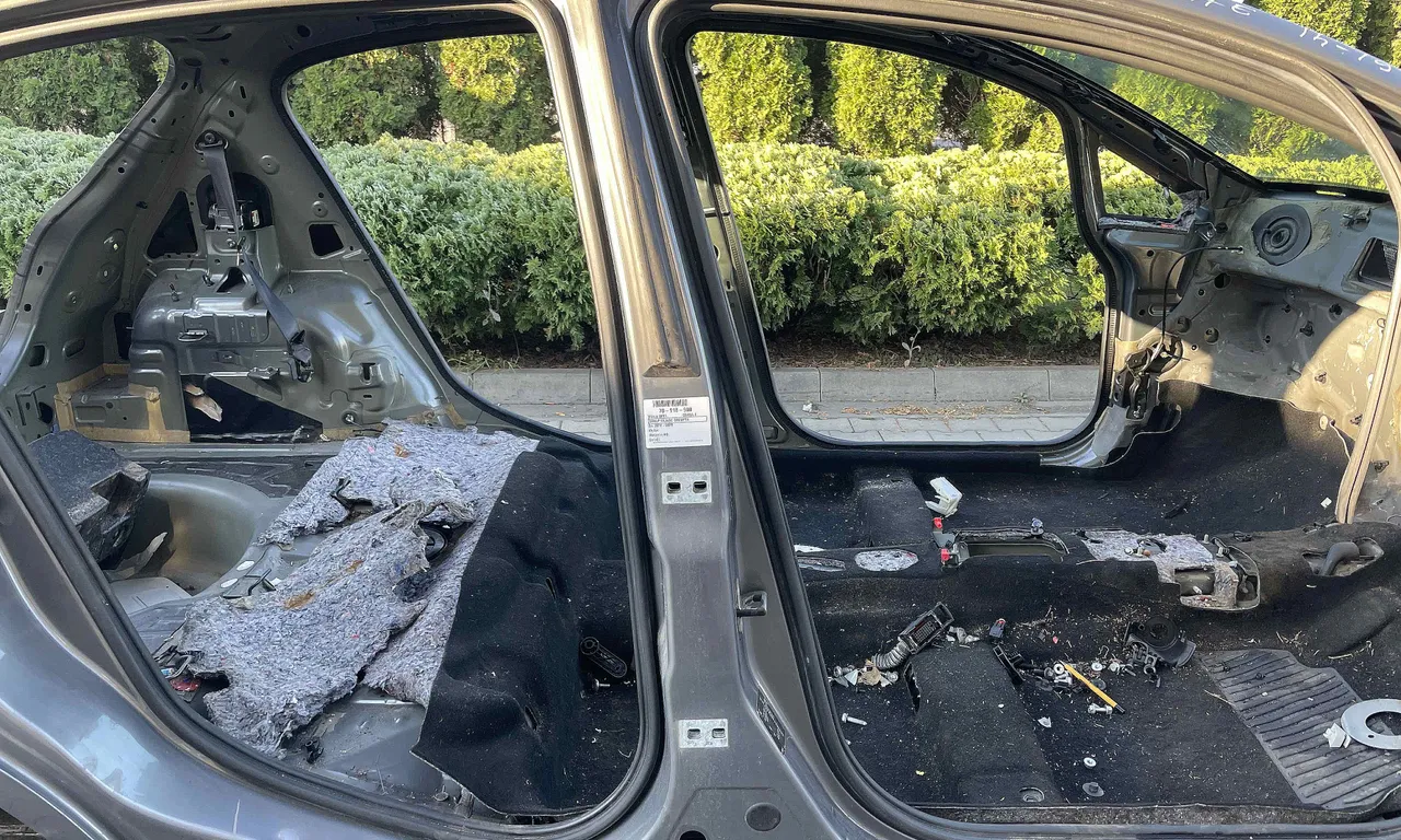 STALP MIJLOC DREAPTA OPEL CORSA E 2014-2019