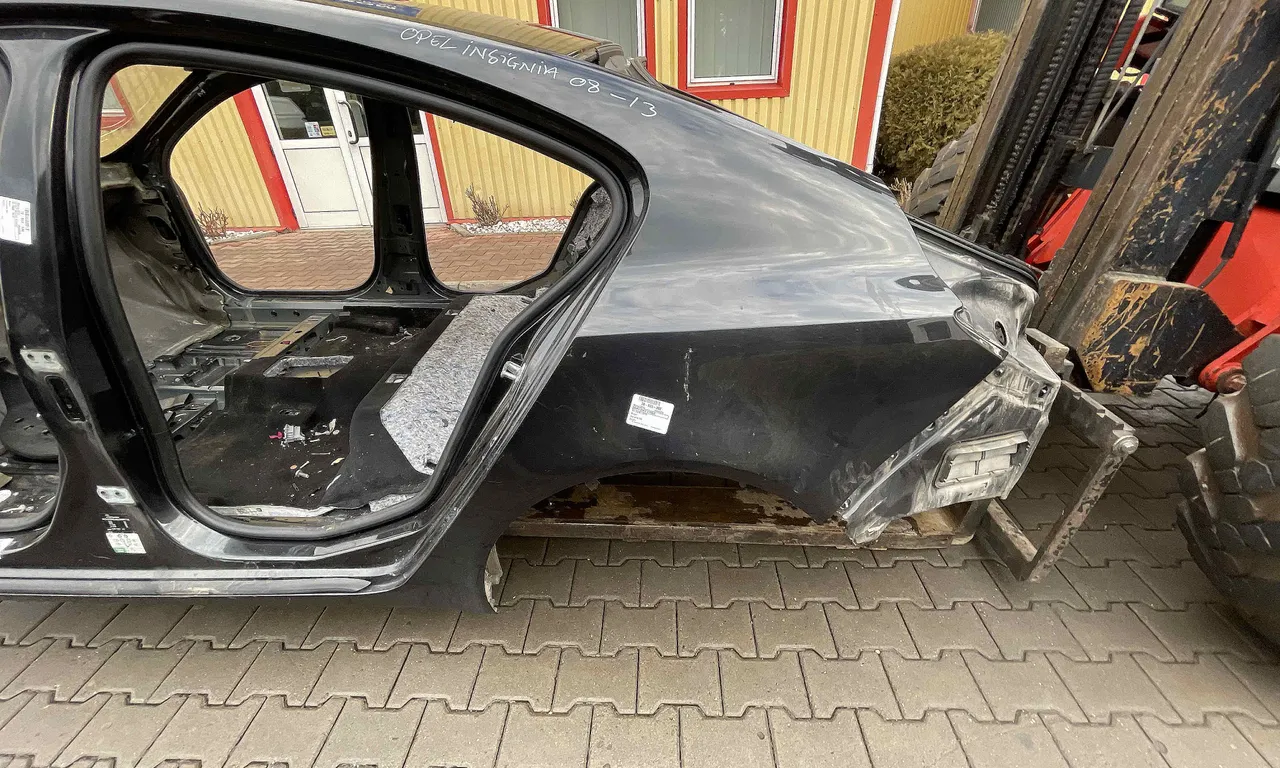 ARIPA SPATE STANGA OPEL INSIGNIA A 2008-2017