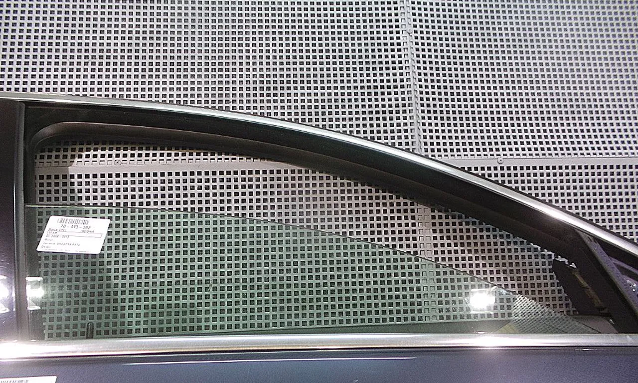 GEAM FATA DREAPTA OPEL INSIGNIA A 2008-2017