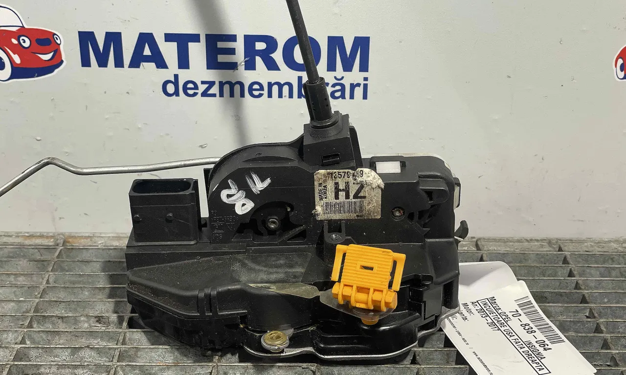 INCUIETOARE USA FATA DREAPTA OPEL INSIGNIA A 2008-2017