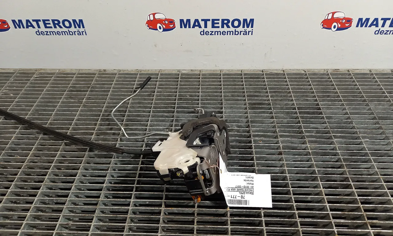 INCUIETOARE USA FATA DREAPTA OPEL INSIGNIA A 2008-2017
