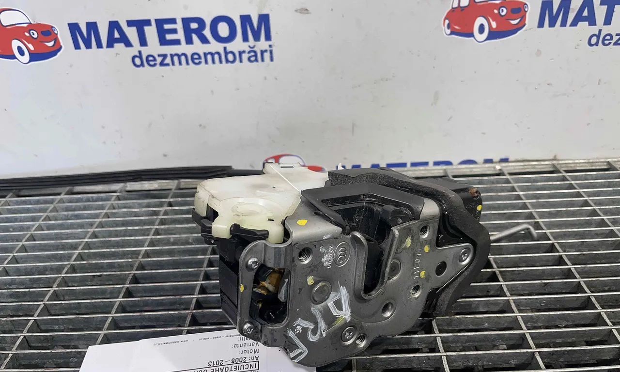 INCUIETOARE USA FATA DREAPTA OPEL INSIGNIA A 2008-2017